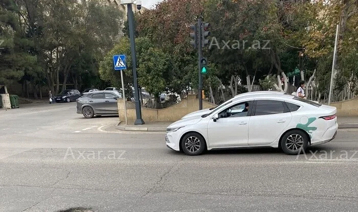 Bu yolda işıqfor var, piyada zolağı yoxdur – Təhlükə