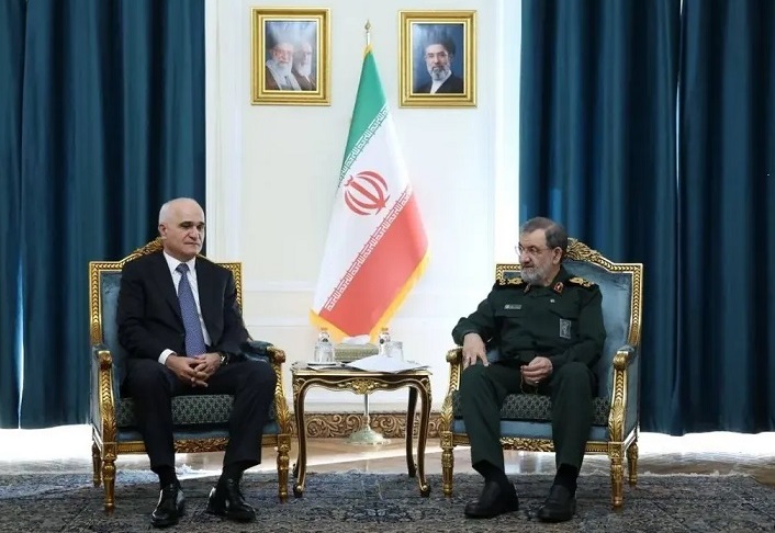 Şahin Mustafayev ile davranışı gündem olan Muhsin Rezai kimdir?