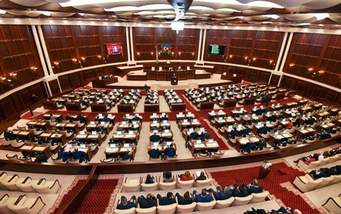 Milli Məclisin plenar iclası keçirilir
