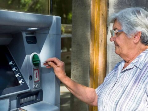 Həmin şəxslərin pensiyası dayandırılır – AÇIQLAMA