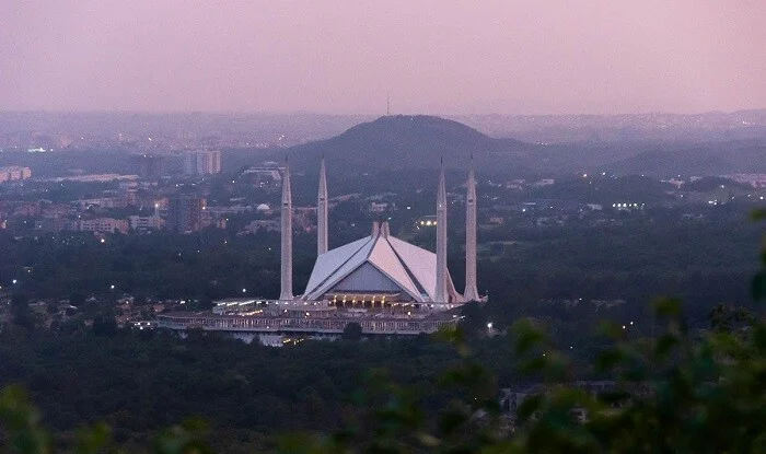 Pakistan ABŞ və İrana görə iki günlük tətil elan etdi