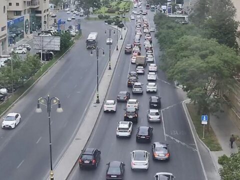 Bakının bəzi yollarında tıxac var