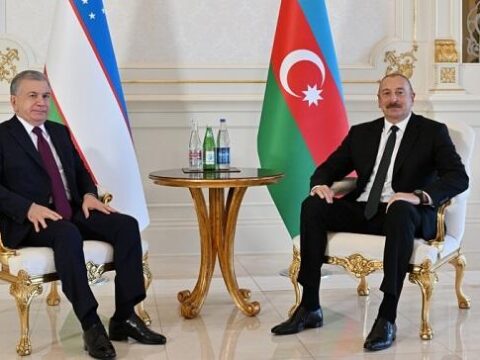 Prezidentlərin təkbətək görüşü başladı