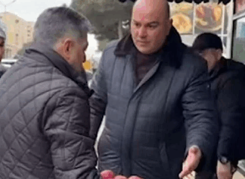 Başçı qalmaqallı məmurun vəzifəsini dəyişdi