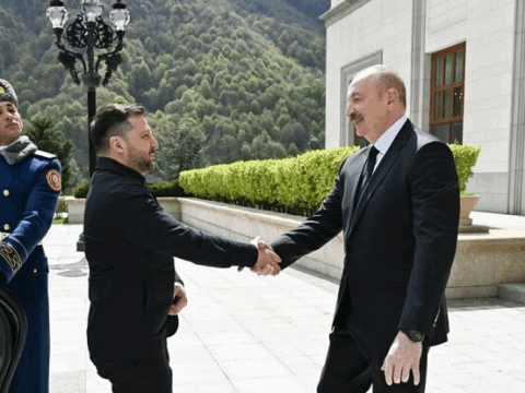 Zelenski Qəbələdə: Əliyevlə təkbətək görüş keçirilir