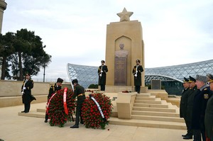 İki dəfə Sovet İttifaqı Qəhrəmanı Həzi Aslanovun 114 illiyi qeyd olunub İki dəfə Sovet İttifaqı Qəhrəmanı Həzi Aslanovun 114 illiyi qeyd olunub