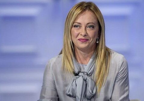 Şəkilləri porno saytda yayıldı, Meloni qəzəbləndi