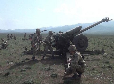 Artilleriya bölmələrimiz “düşmən”i məhv etdi