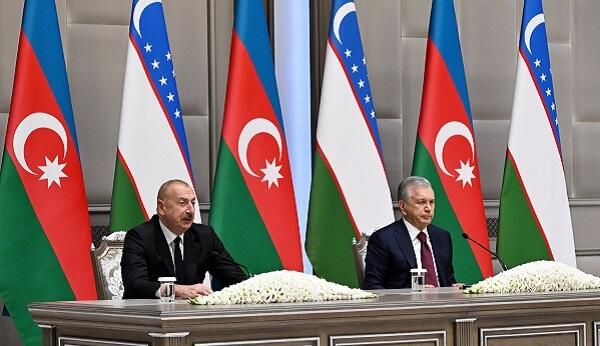 Prezidentlər mətbuata bəyanatlarla çıxış etdi