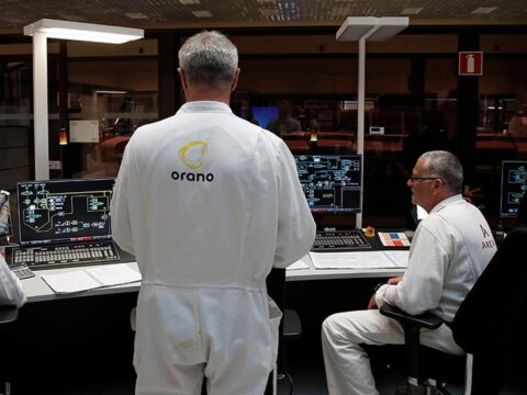 Fransa radioaktiv tullantıları Azərbaycana yaxın ərazilərə daşıyır