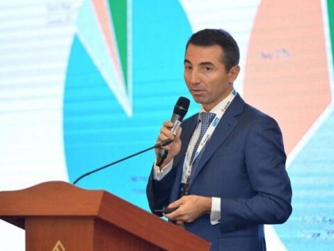 Əhmədzadənin 42 ölkədə “gizli əli” – Beynəlxalq skandal