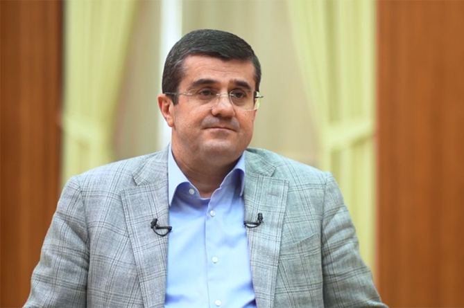 Qarabağlı ermənilərin köçü sürətləndi: Səbəblər və nəticələr Qarabağlı ermənilərin köçü sürətləndi: Səbəblər və nəticələr