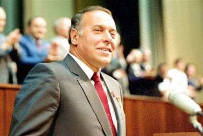 Heydər Əliyevin vəfatından 22 il ötür