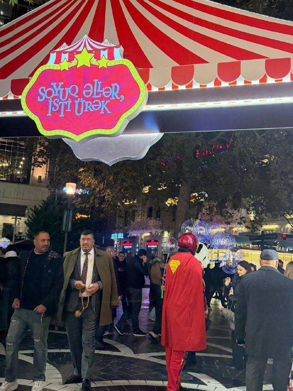 Bakıda “Soyuq əllər, isti ürək” davam edir – Fotolar