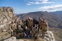 “44” filminin çəkilişləri başa çatdı – Foto