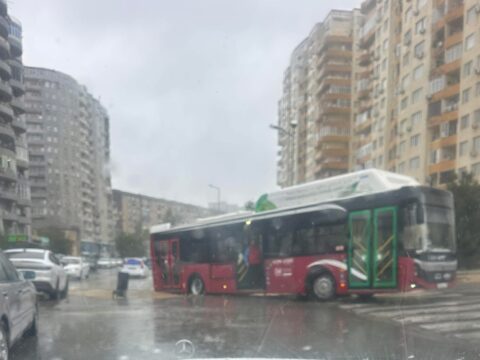 Yağış yağdı, Bakı “çökür”- Kimdir künahkar?