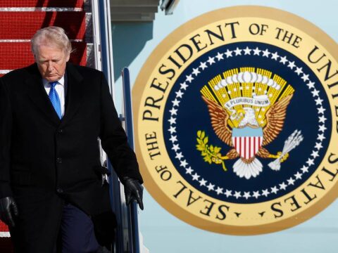 ABŞ prezidenti NATO-nu ittiham edib