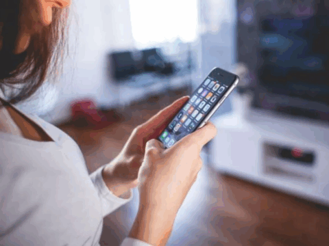 Ölkəyə 1-dən artıq telefon gətirənlər 100 manat ödəyəcək