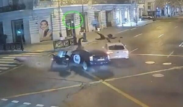 Bakıda motosikletlə BYD toqquşdu: ölən var