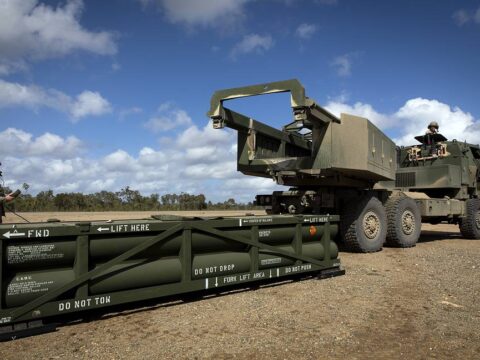 ABŞ silah xərcləri ilə bağlı çətin dilemma ilə üzləşir