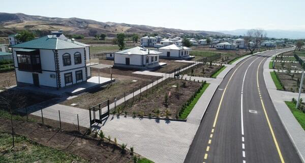 Daha 42 ailə Zəngilana yola salındı