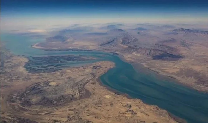 Hörmüzdən keçən gəmilər rüsum ödəməlidir – İran