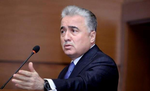 Nağdəliyev yeni başçını kollektivə təqdim etdi