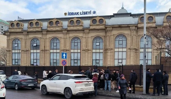 İrdak Liseyində şagird müəllimi güllələdi – Yeniləndi