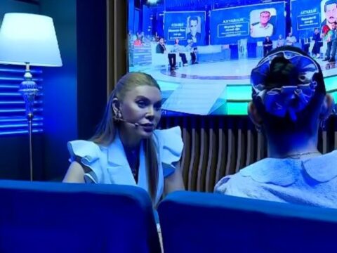 Verilişə gəlib ərinin ona müğənni Mətanətlə xəyanət etdiyini dedi