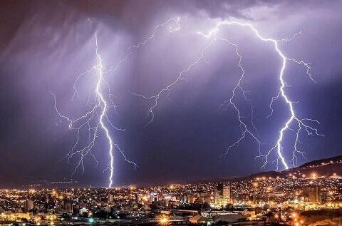 Hindistanda İldırım vurmasından 33 nəfər öldü