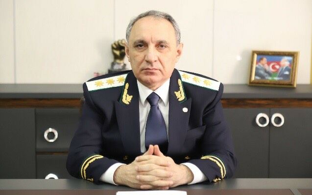 Prokuroru vəzifəsindən azad etdi