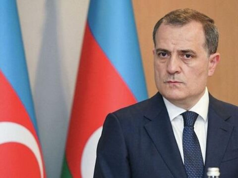 Bayramov pakistanlı həmkarı ilə danışdı