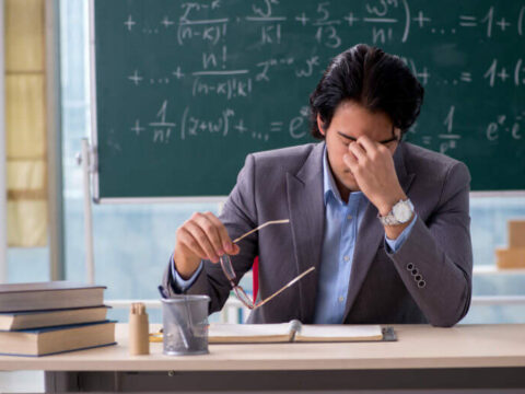 Əlli min müəllim ixtisar oluna bilər – HƏYƏCAN SİQNALI