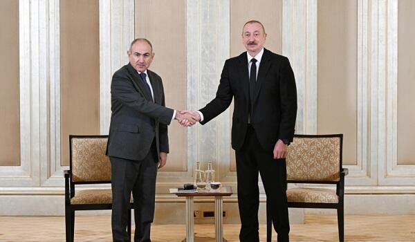 İlham Əliyev Ağ evdə Paşinyanla görüşəcək: Sülh sazişi… İlham Əliyev Ağ evdə Paşinyanla görüşəcək: Sülh sazişi…