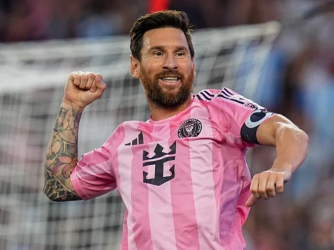 Zədədən sonra ilk matçına çıxan Messi baxımlı qol vurdu-Video