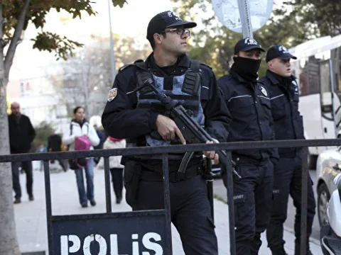 İsrail konsulluğu qarşısında atışma: İstintaq başlanıldı