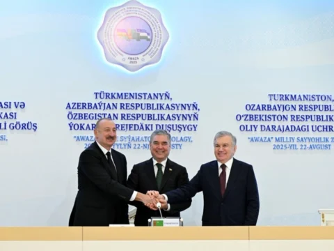 Azərbaycan, Türkmənistan və Özbəkistan əməkdaşlığı genişləndirmək üçün birgə müəssisələr yaradacaq