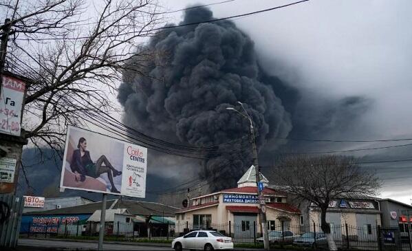 Rusiya Odessanı PUA-larla vurdu: ölənlər var