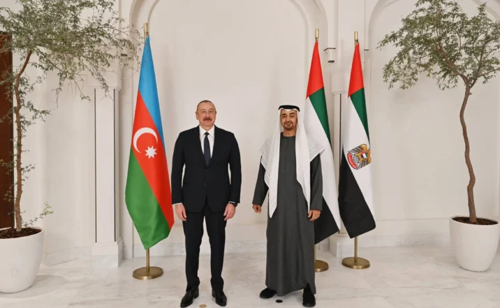 İlham Əliyev BƏƏ prezidentini Füzulidə qarşıladı İlham Əliyev BƏƏ prezidentini Füzulidə qarşıladı