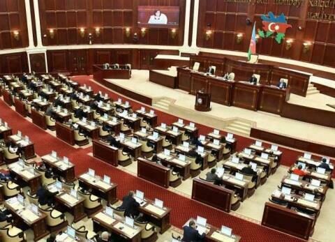 Milli Məclisin komitə iclası keçirilir