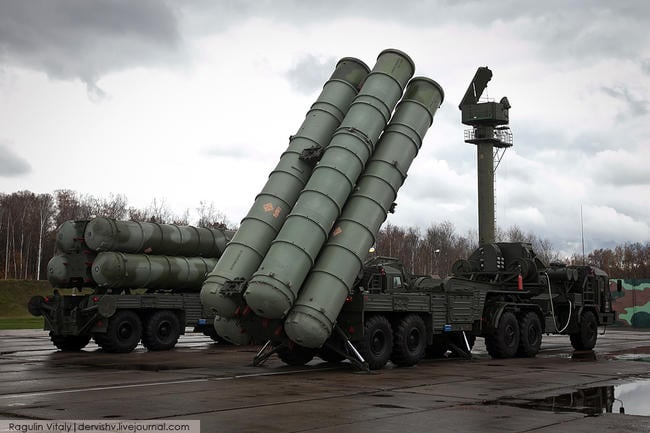 Krımda Rusiyanın S-400 sistemi mehv edildi