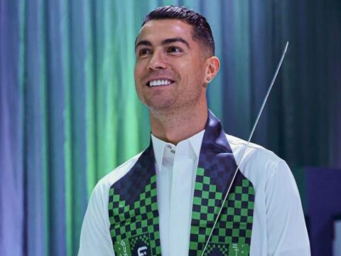 Ronaldo tarixin ilk milyardçı futbolçusu oldu