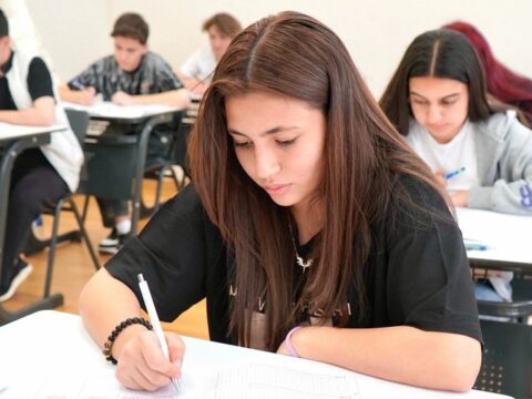 Bu universitet tələbələrə xüsusi təqaüd ayırdı – ayda 200 AZN