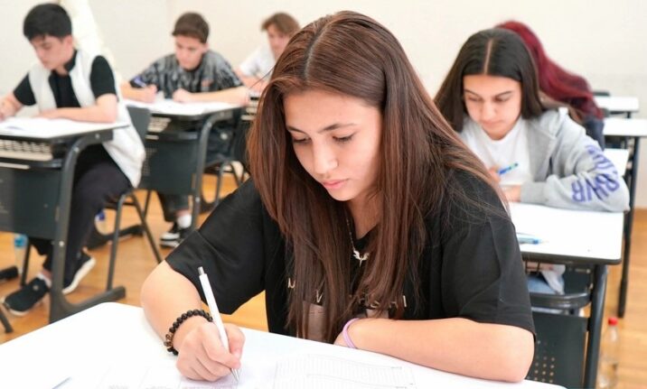 Bu universitet tələbələrə xüsusi təqaüd ayırdı – ayda 200 AZN
