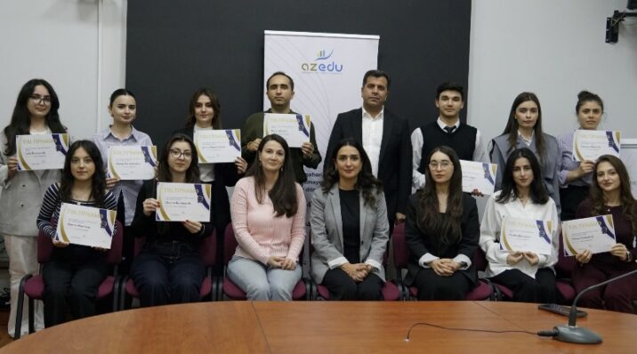 Xəzər Universitetinin “Brend tələbə”ləri mükafatlandırılıb – FOTOLAR Xəzər Universitetinin “Brend tələbə”ləri mükafatlandırılıb – FOTOLAR
