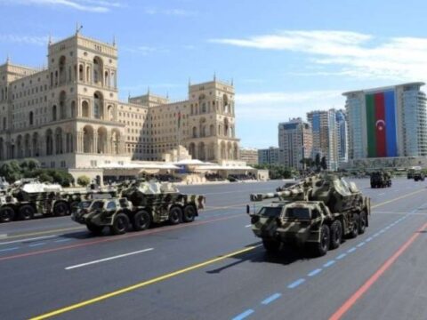 Parad saat 1-də başlayacaq