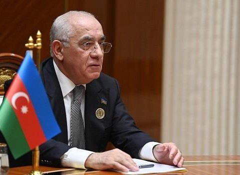 Əli Əsədov və nazirlər Milli Məclisə gəldi