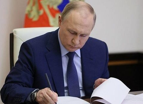 Putin qanunu imzaladı: Hindistan təyyarələri Rusiyaya gələcək