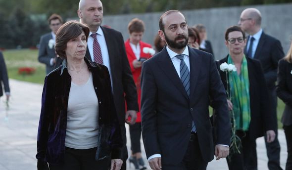 Forpostluğunu dəyişən Ermənistan: Paris erməniləri növbəti fəlakətə sürükləyir Forpostluğunu dəyişən Ermənistan: Paris erməniləri növbəti fəlakətə sürükləyir