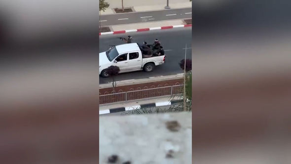 İsraildə silahlı qruplar polis idarəsini ələ keçirdilər